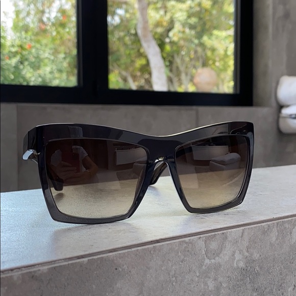 Balenciaga Sunglasses - Picture 2 of 8